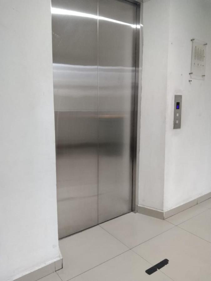 Smart Dream Inn Тангеранг Экстерьер фото